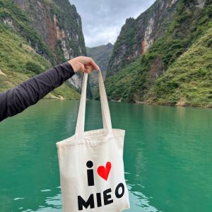 Gia công phụ kiện thời trang